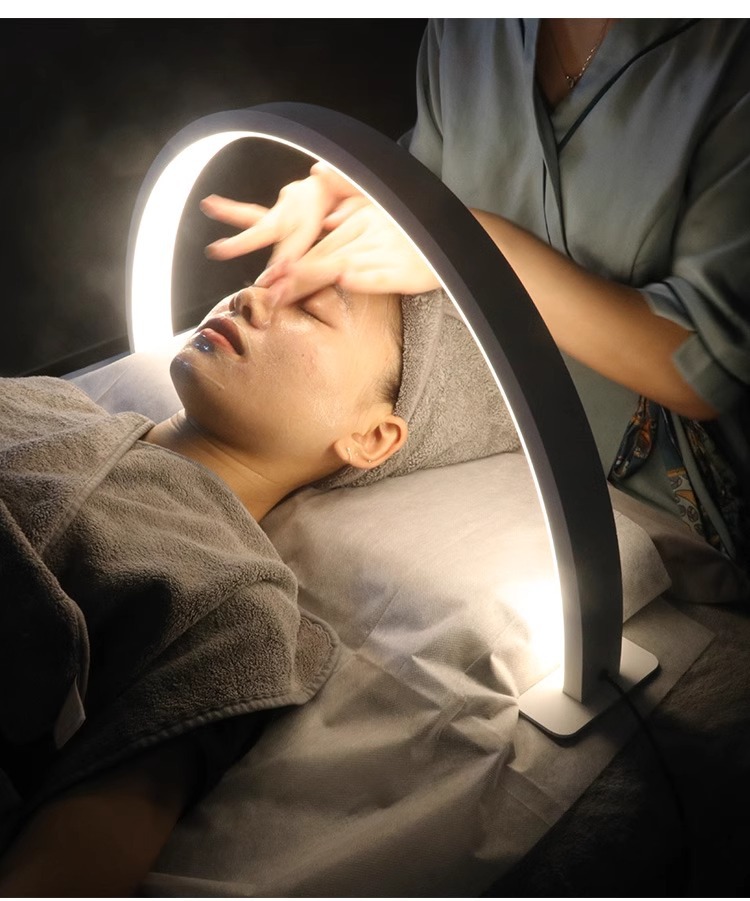 Beauty No Makeup - Lampa LED do paznokci Half Moon