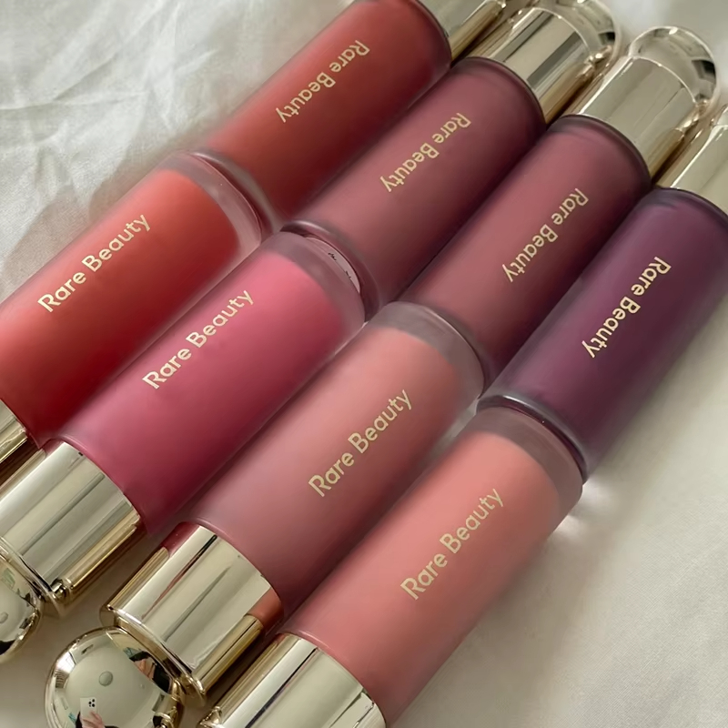 Gorący Rzadki Piękny Radosny N – Rare Beauty Makeup Kit recenzja i cena