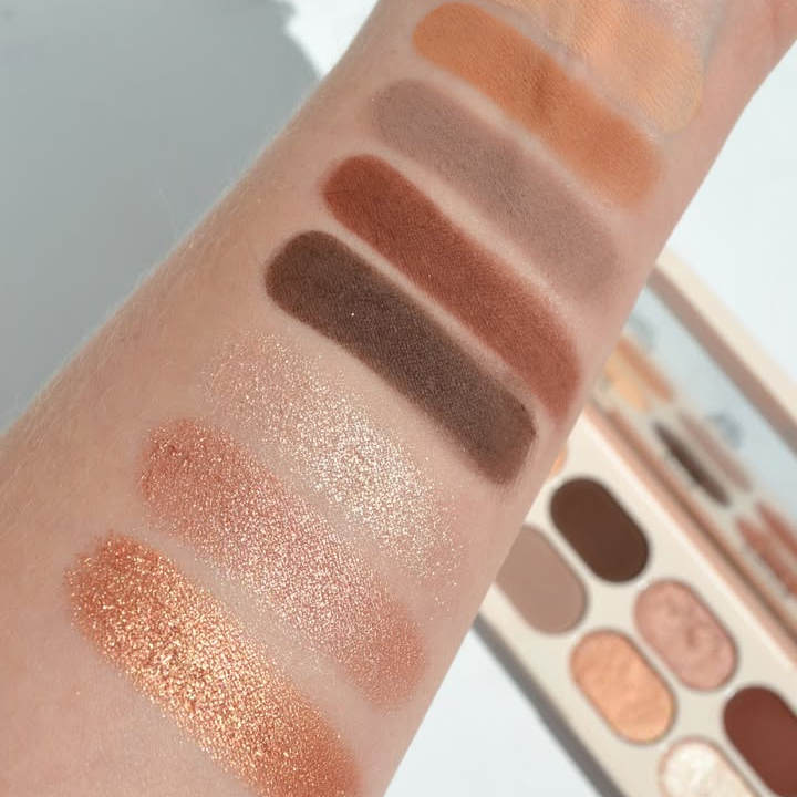 Gorąca Marka Rare Beauty 8-kol – Rare Beauty Makeup Kit recenzja i cena